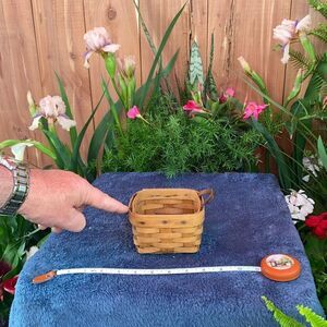 Small square Longaberger basket with missing leather handle